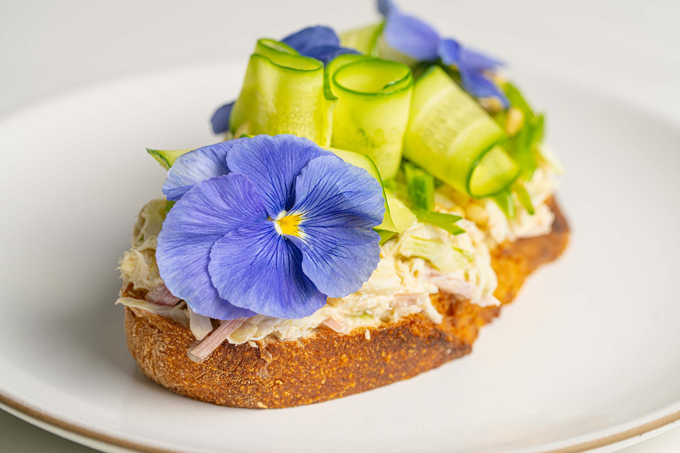 COMPRESSED – 250326_Fresh Origins-Edible Flowers Pansies_0028